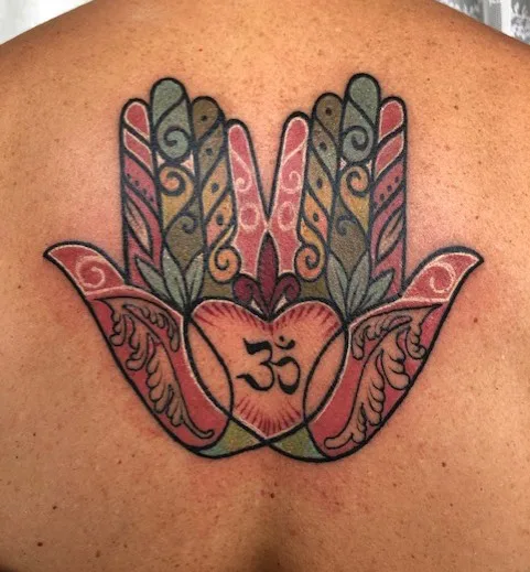 hamsa tatuarte ibiza tinta
